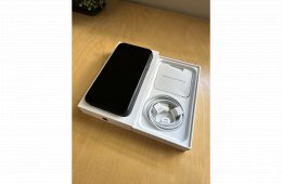 Apple iPhone XR 64 GB | fekete | kártyafüggetlen | magyar