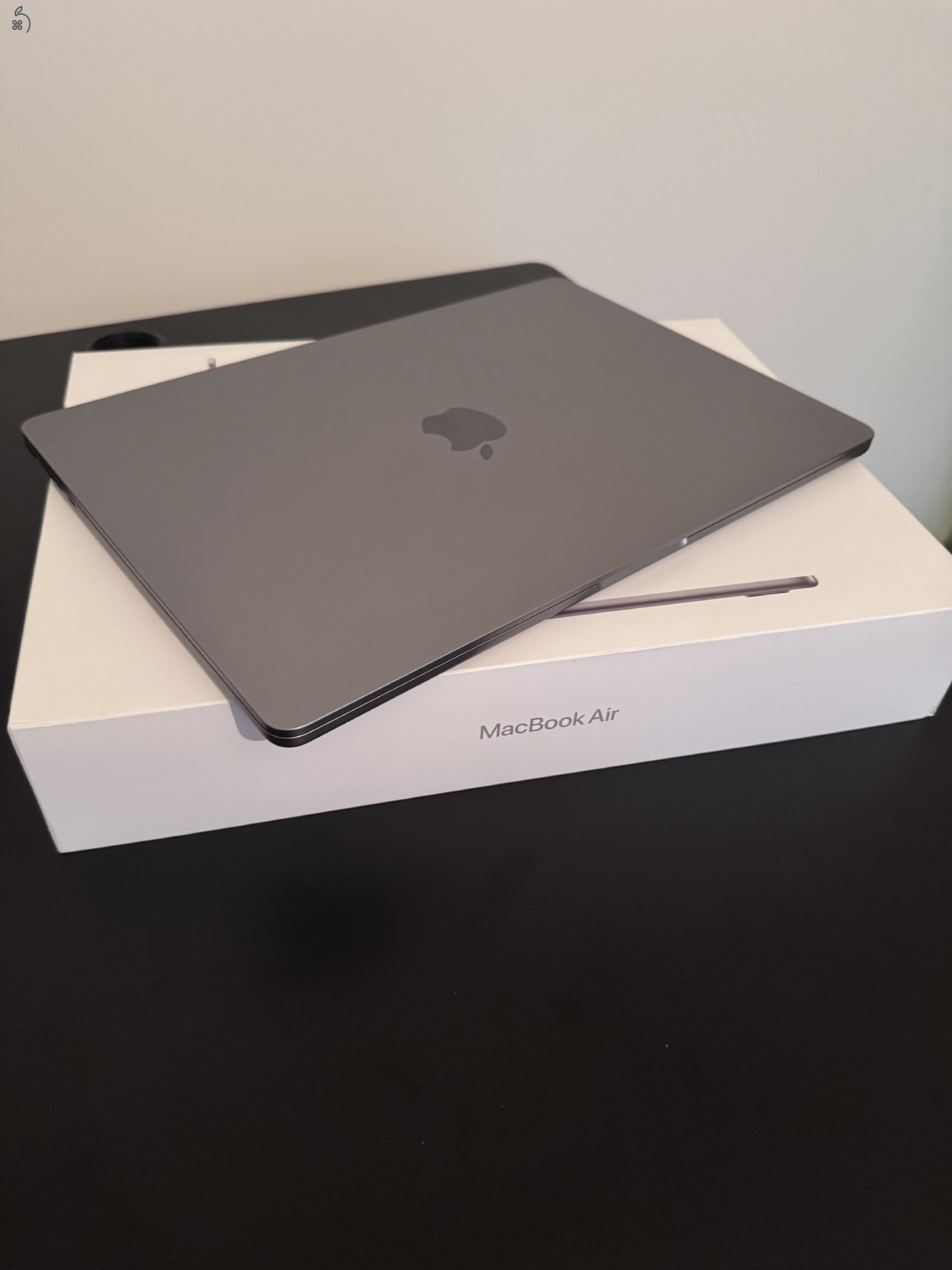 Eladó Újszerű Macbook Air Apple M2