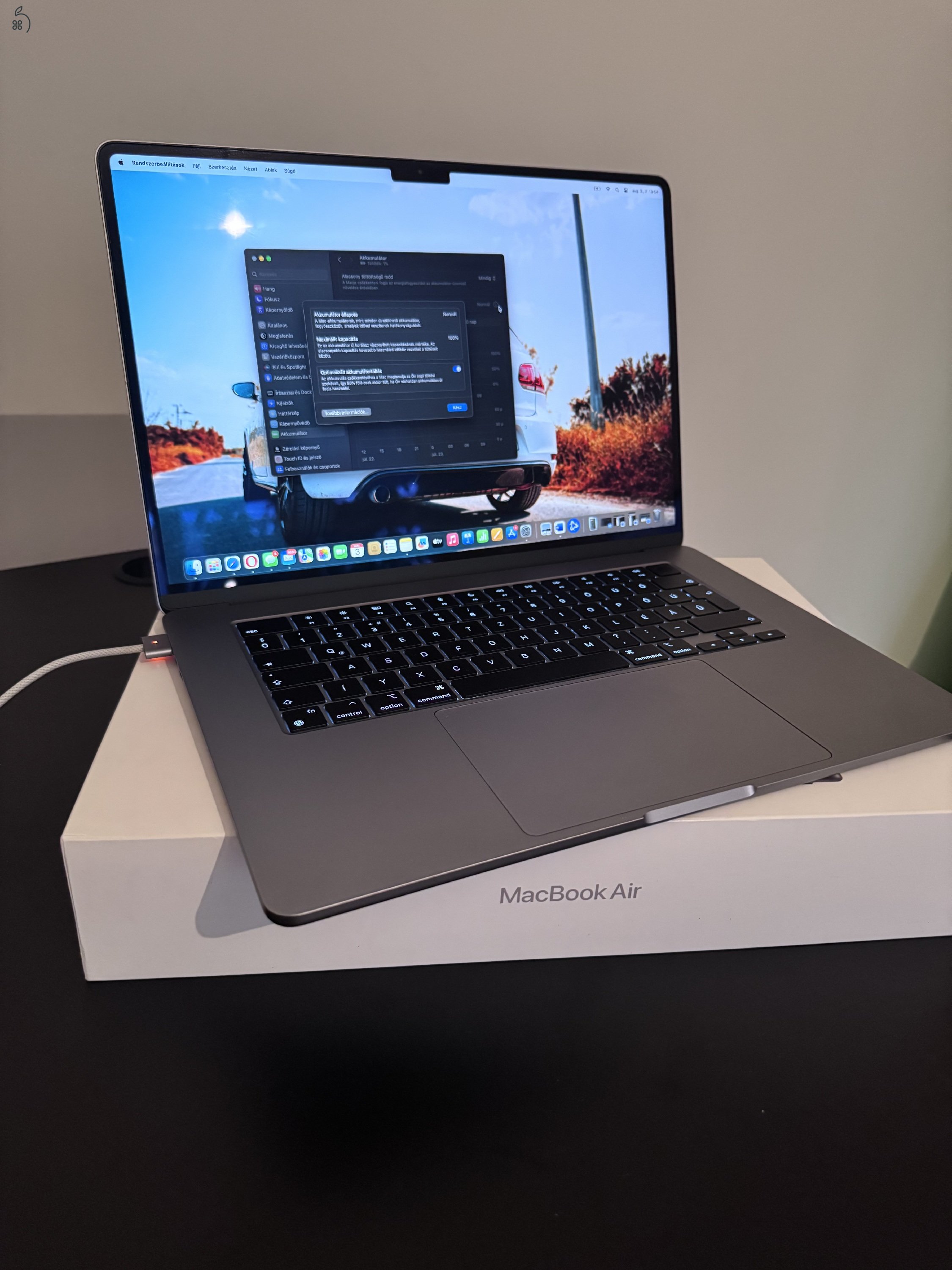 Eladó Újszerű Macbook Air Apple M2