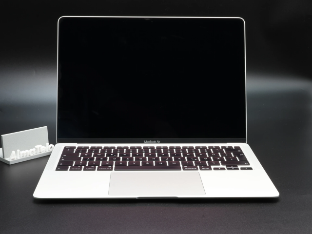 Apple MacBook Air 13″ 2020 i3 256 GB Silver akku - 12 HÓ GARANCIA