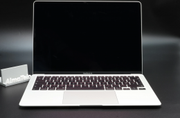 Apple MacBook Air 13″ 2020 i3 256 GB Silver akku - 12 HÓ GARANCIA
