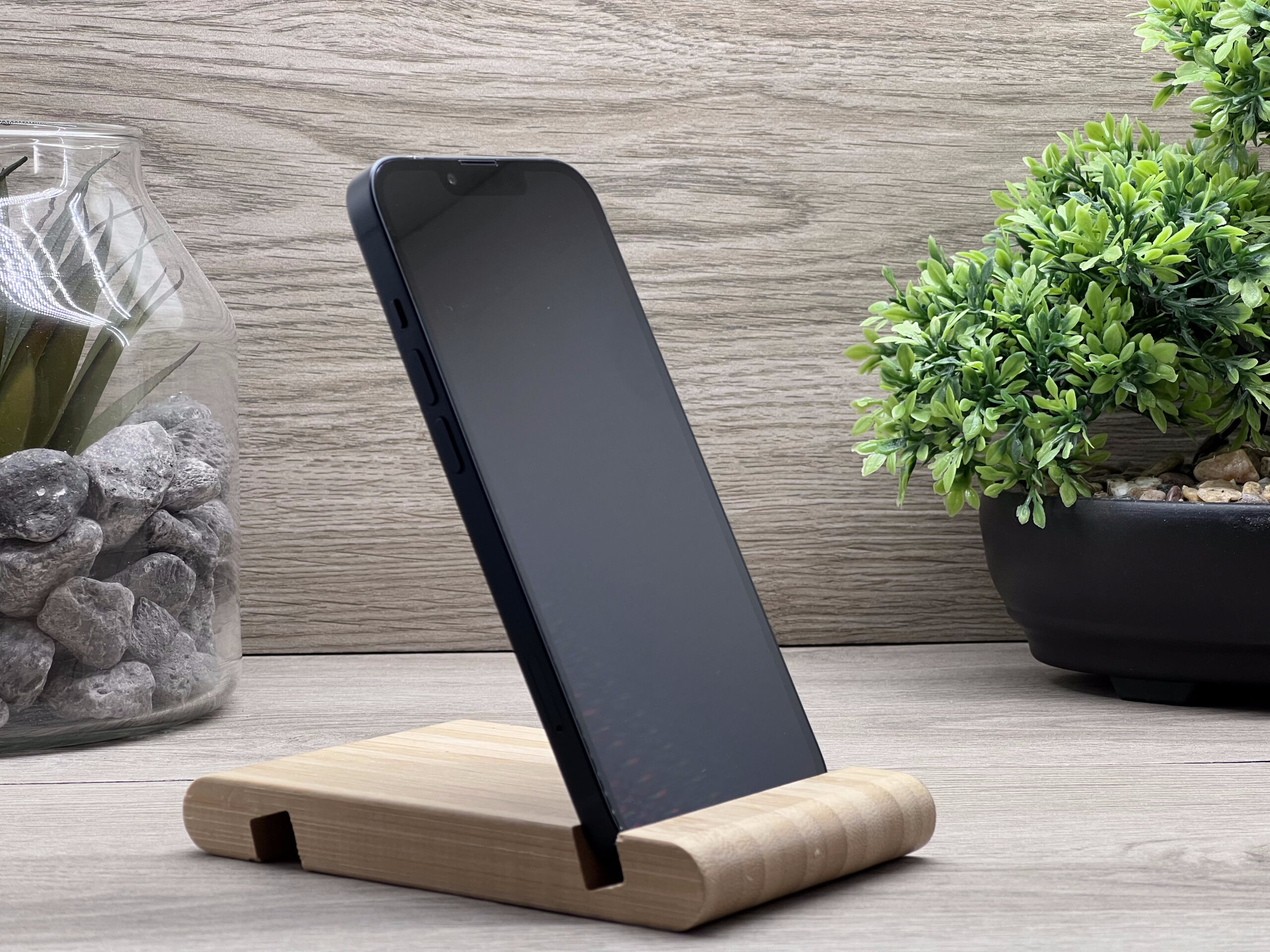Hibátlan iPhone 13 Midnight 128GB 2 ÉV Garanciával Számlával 100% Aksi