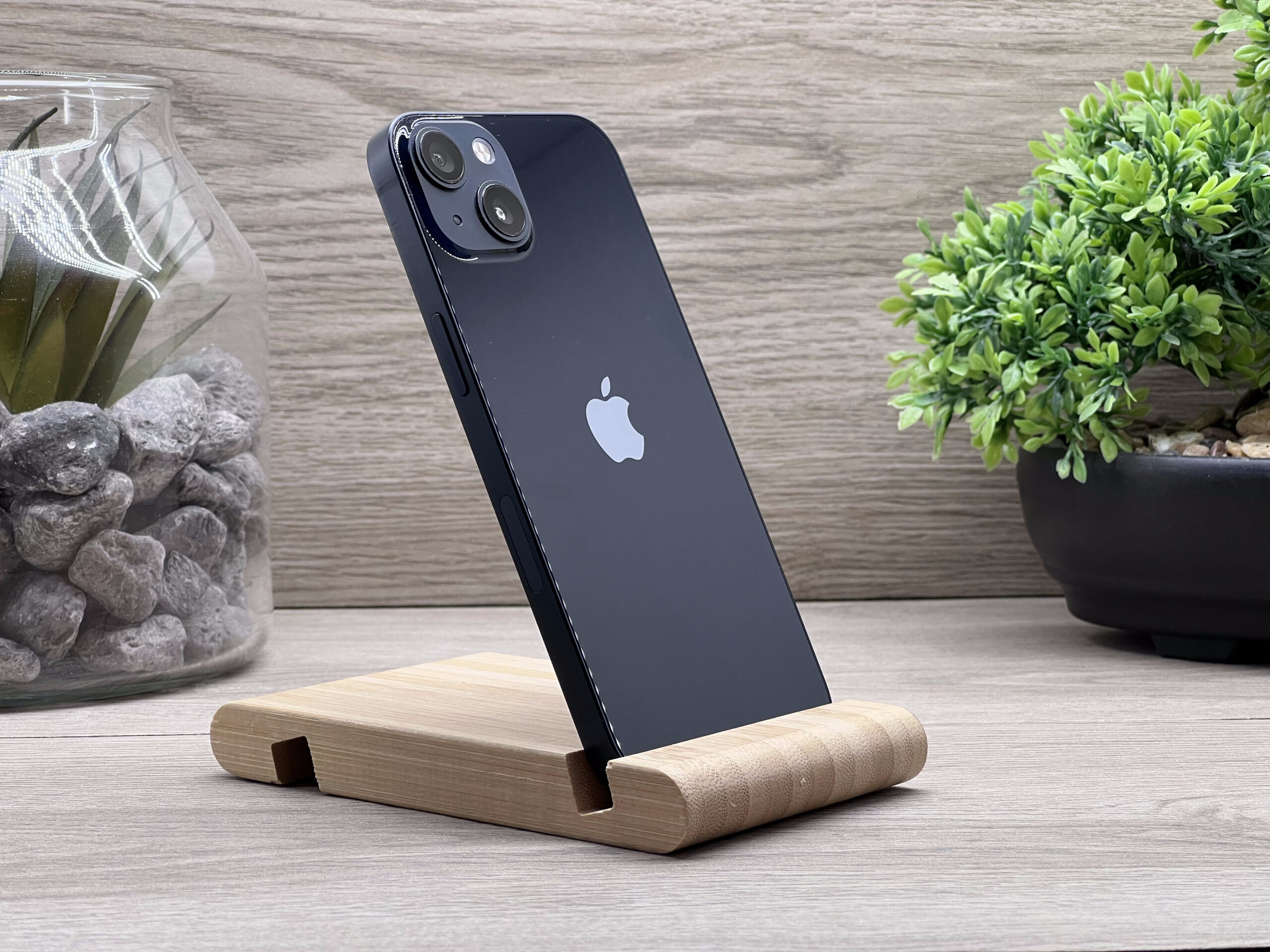 Hibátlan iPhone 13 Midnight 128GB 2 ÉV Garanciával Számlával 100% Aksi