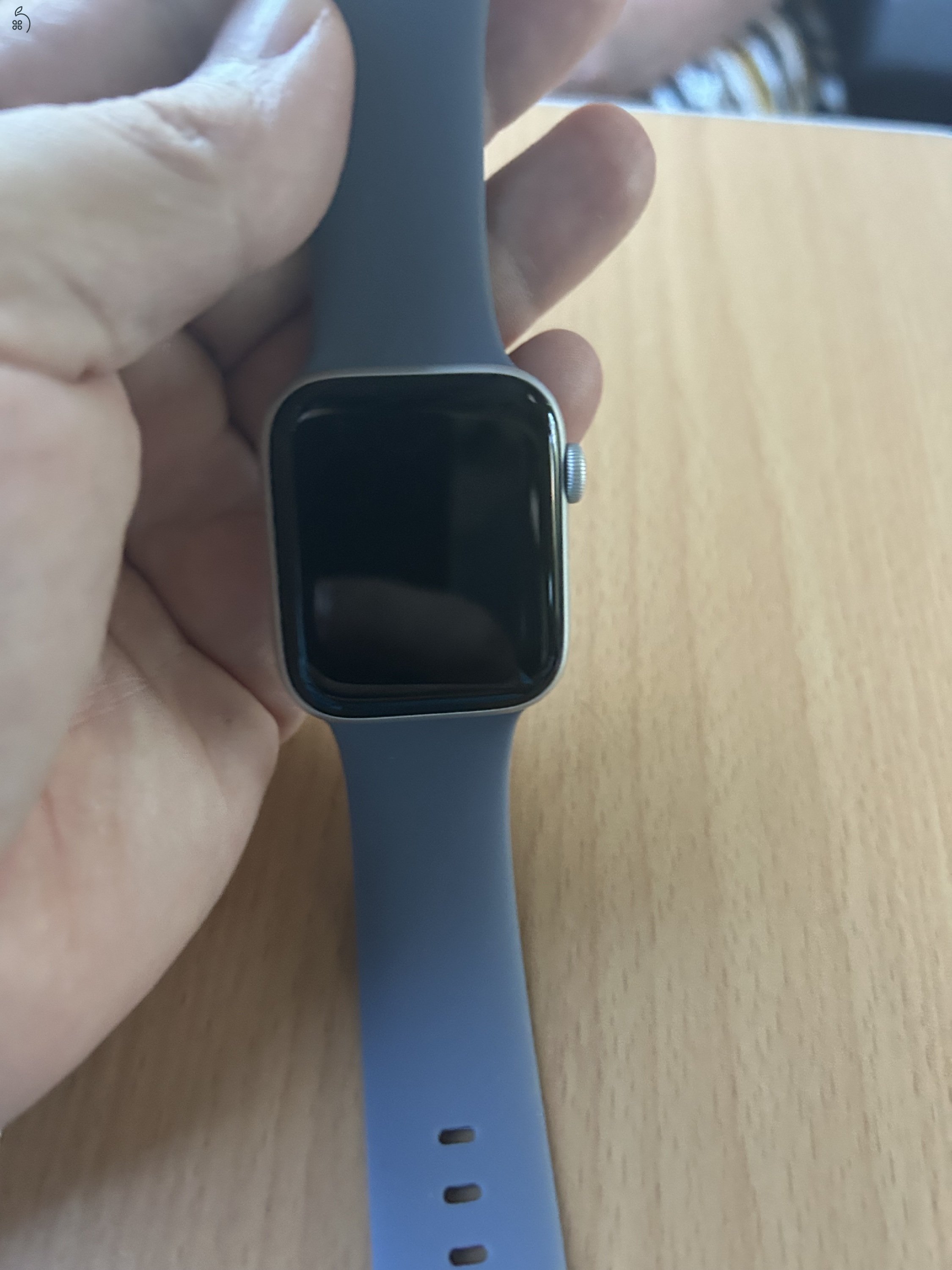 6 hónapos Apple Watch SE 2. generációs 44 mm(GPS+Cellular, aluminium)