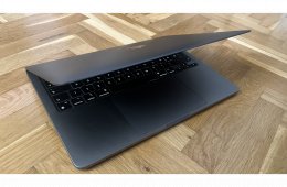 MacBook Pro 13