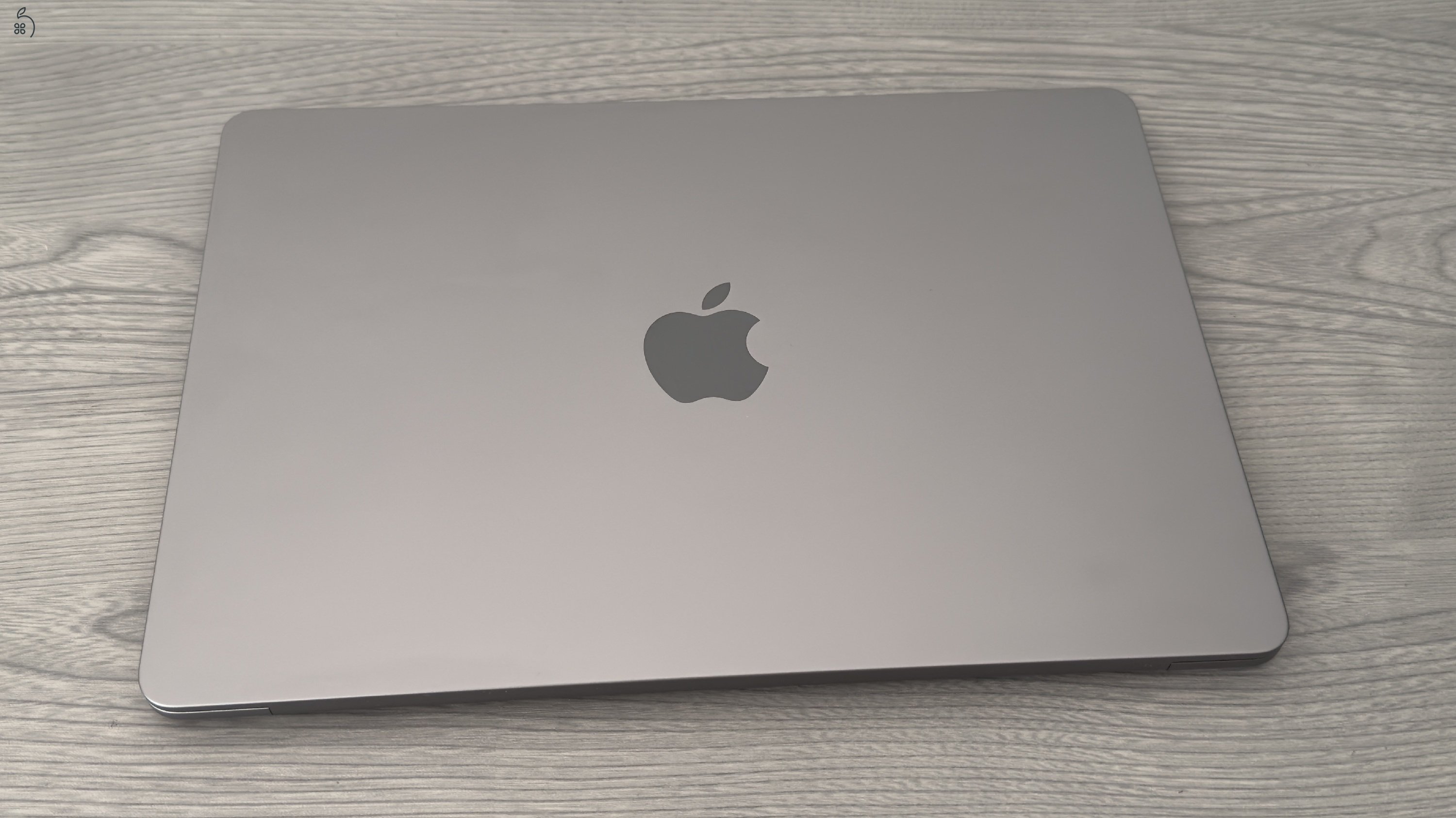 Apple Macbook Air M2 /asztroszürke, 8/256, HU bill, 100% akku, garanciás/