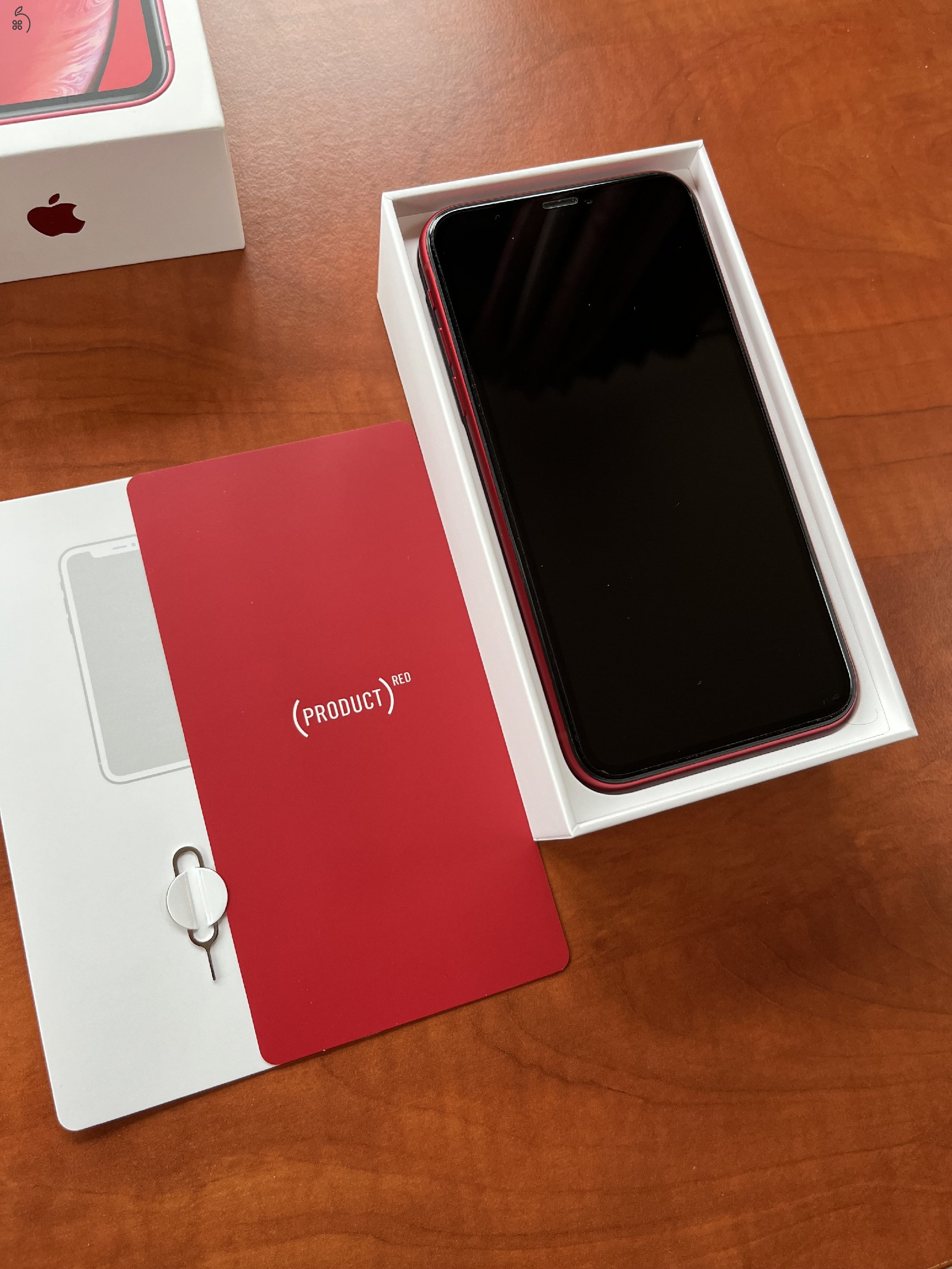 Gyönyörű, valóban újszerű iPhone XR 64GB Product Red
