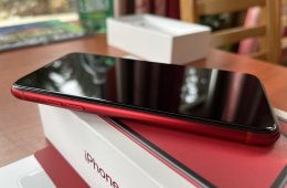 Gyönyörű, valóban újszerű iPhone XR 64GB Product Red
