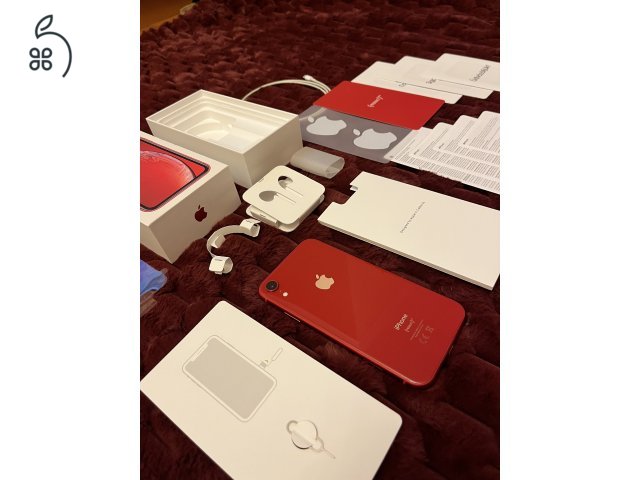 Karcmentes, új állapotban lévő Apple iPhone XR 64GB Product Red