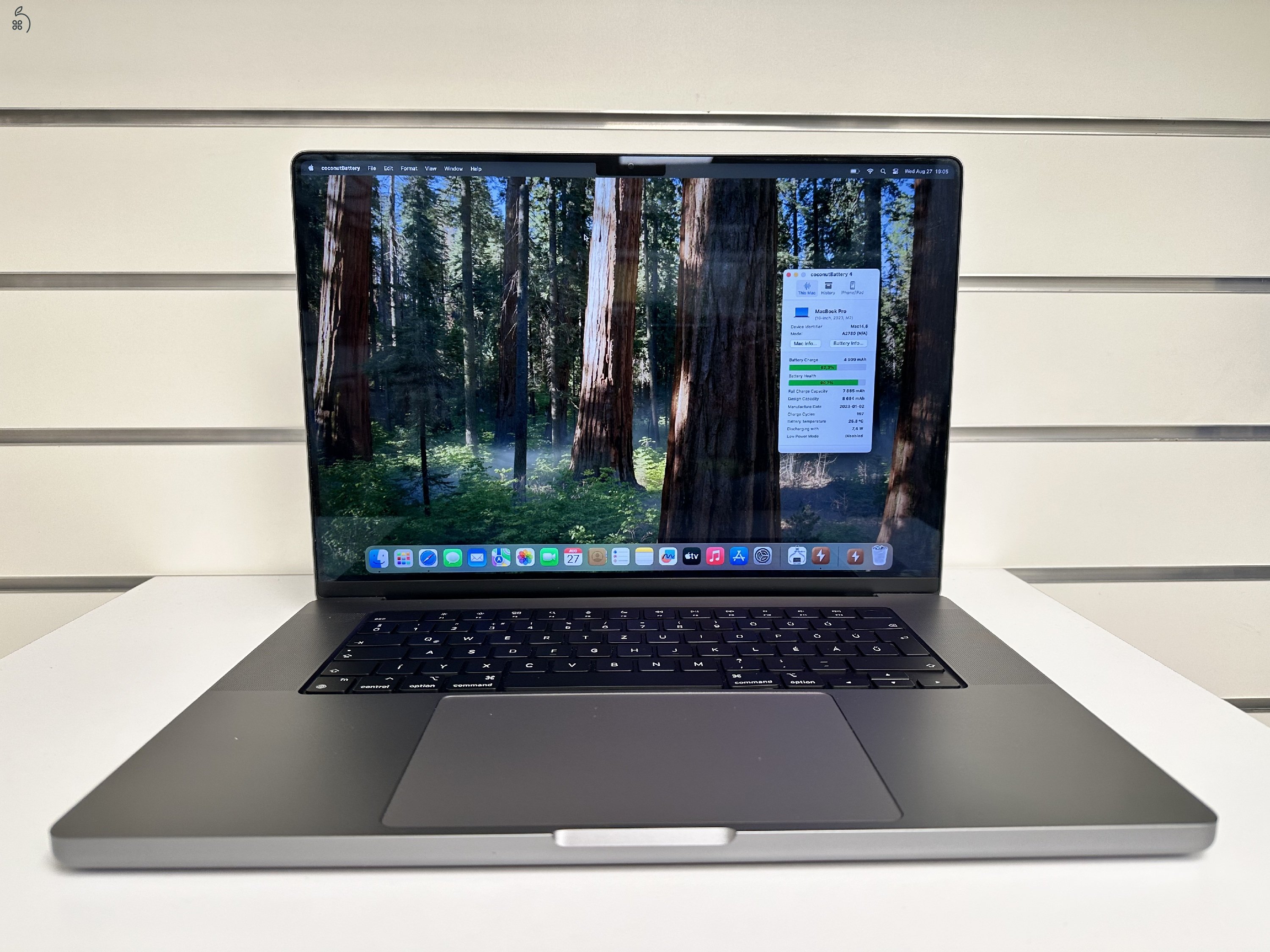 Üzletből, garanciával, MacBook Pro Retina 16″ M2 Max 64GB RAM/38Mag GPU/1TB SSD Space Gray