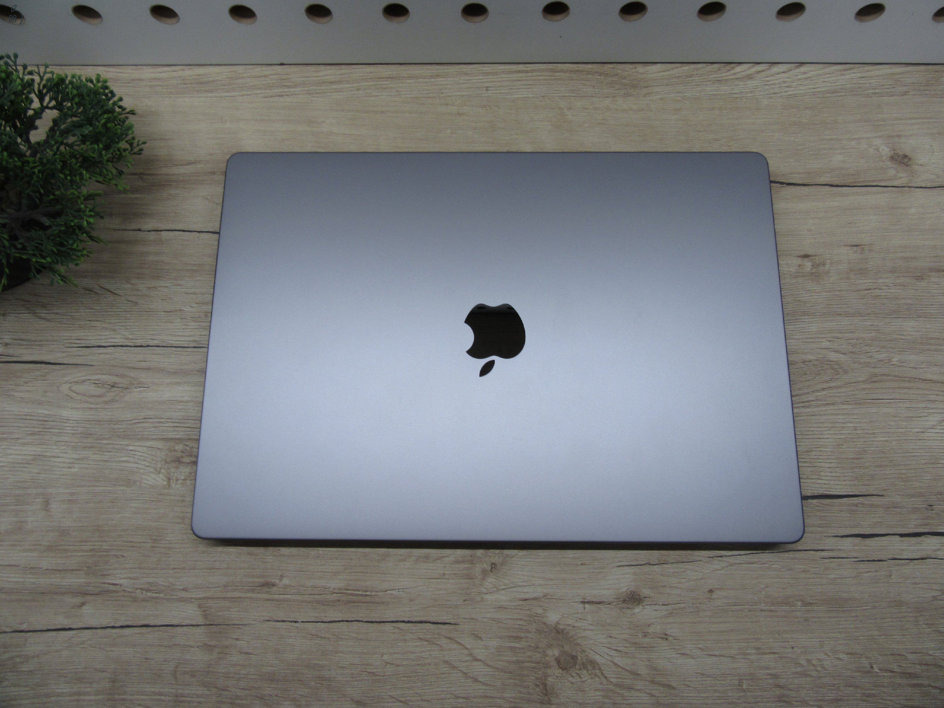 Apple MacBook Pro 16” M1 Pro – Újszerű állapot, prémium teljesítmény – 32 GB RAM / 512 GB SSD – Használt – 3 hónap garanciával