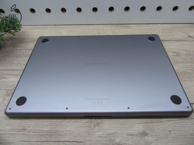 Apple MacBook Pro 16” M1 Pro – Újszerű állapot, prémium teljesítmény – 32 GB RAM / 512 GB SSD – Használt – 3 hónap garanciával
