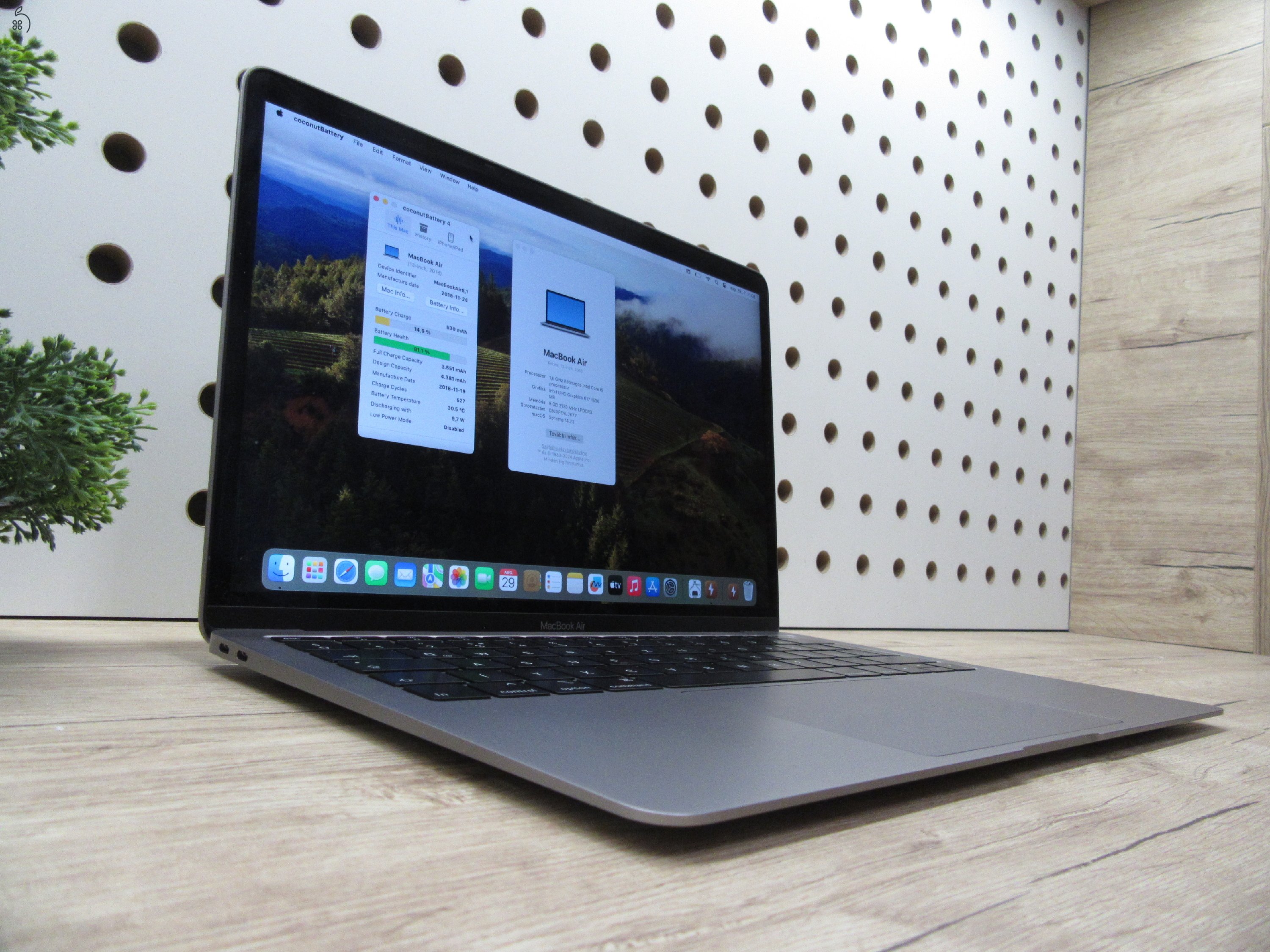 Apple MacBook Air 13” Retina – Könnyű, elegáns és megbízható – Használt, karcmentes – 3 hónap garanciával