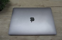 Apple MacBook Air 13” Retina – Könnyű, elegáns és megbízható – Használt, karcmentes – 3 hónap garanciával