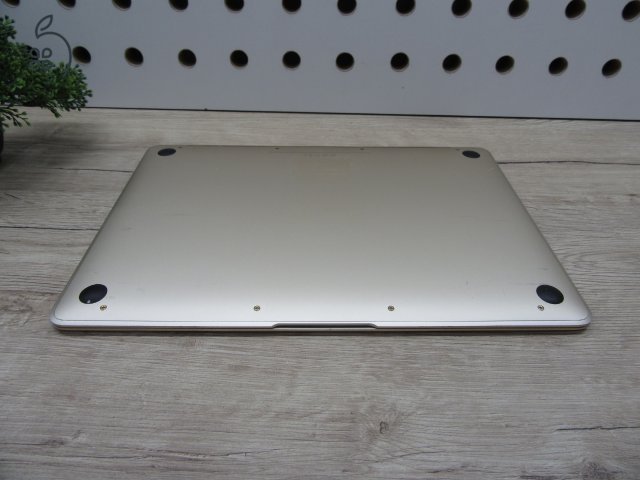 Apple MacBook 12” Retina – Pehelykönnyű elegancia, hordozható erő – Használt, szép állapot – 3 hónap garanciával