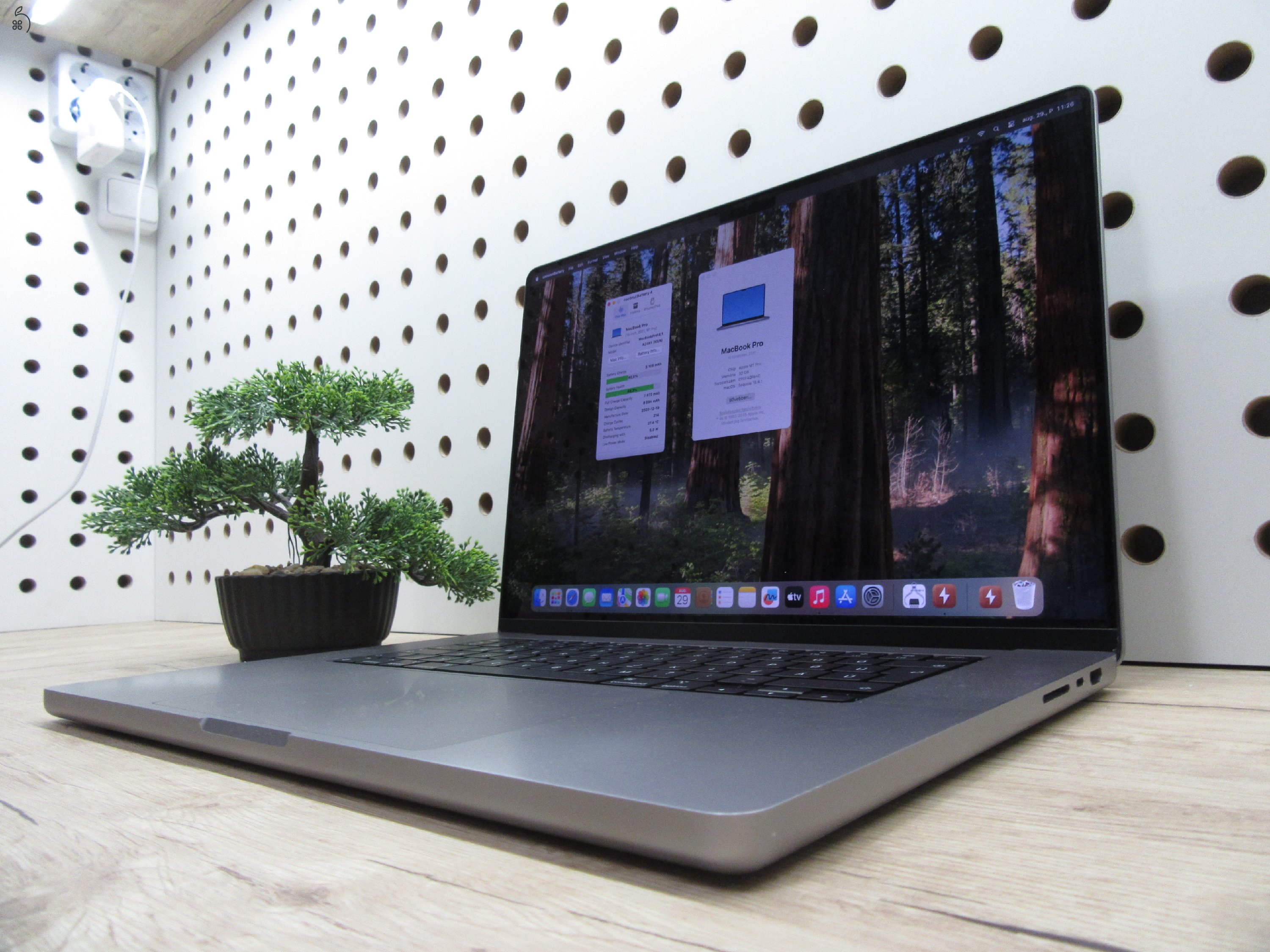 Apple MacBook Pro 16” M1 Pro – Profi teljesítmény és lenyűgöző kijelző – 32 GB RAM / 512 GB SSD – Használt, karcmentes – 3 hónap garanciával