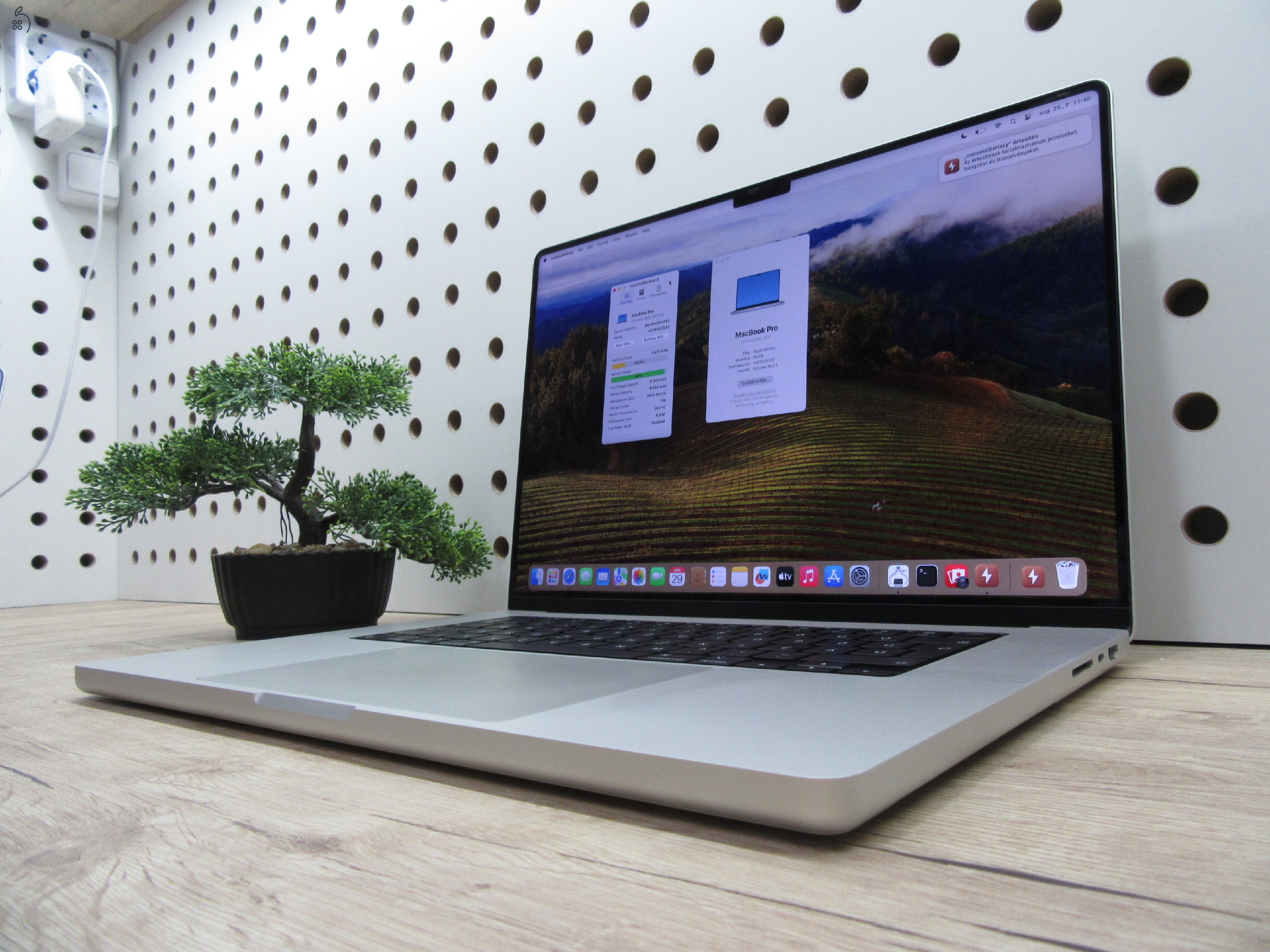 Apple MacBook Pro 16” M1 Pro – Elegáns erőgép, profi kijelzővel – 16 GB RAM / 512 GB SSD – Használt, szép állapot – 3 hónap garanciával