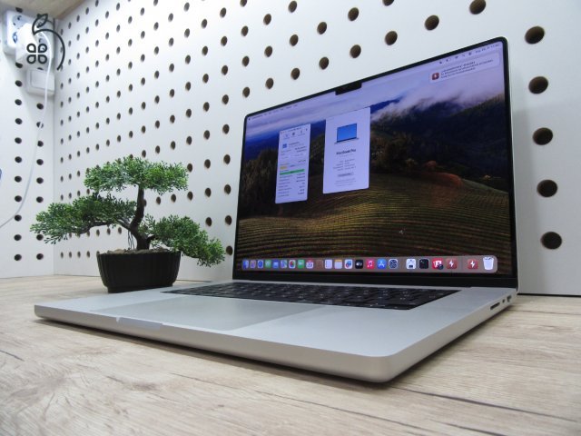 Apple MacBook Pro 16” M1 Pro – Elegáns erőgép, profi kijelzővel – 16 GB RAM / 512 GB SSD – Használt, szép állapot – 3 hónap garanciával