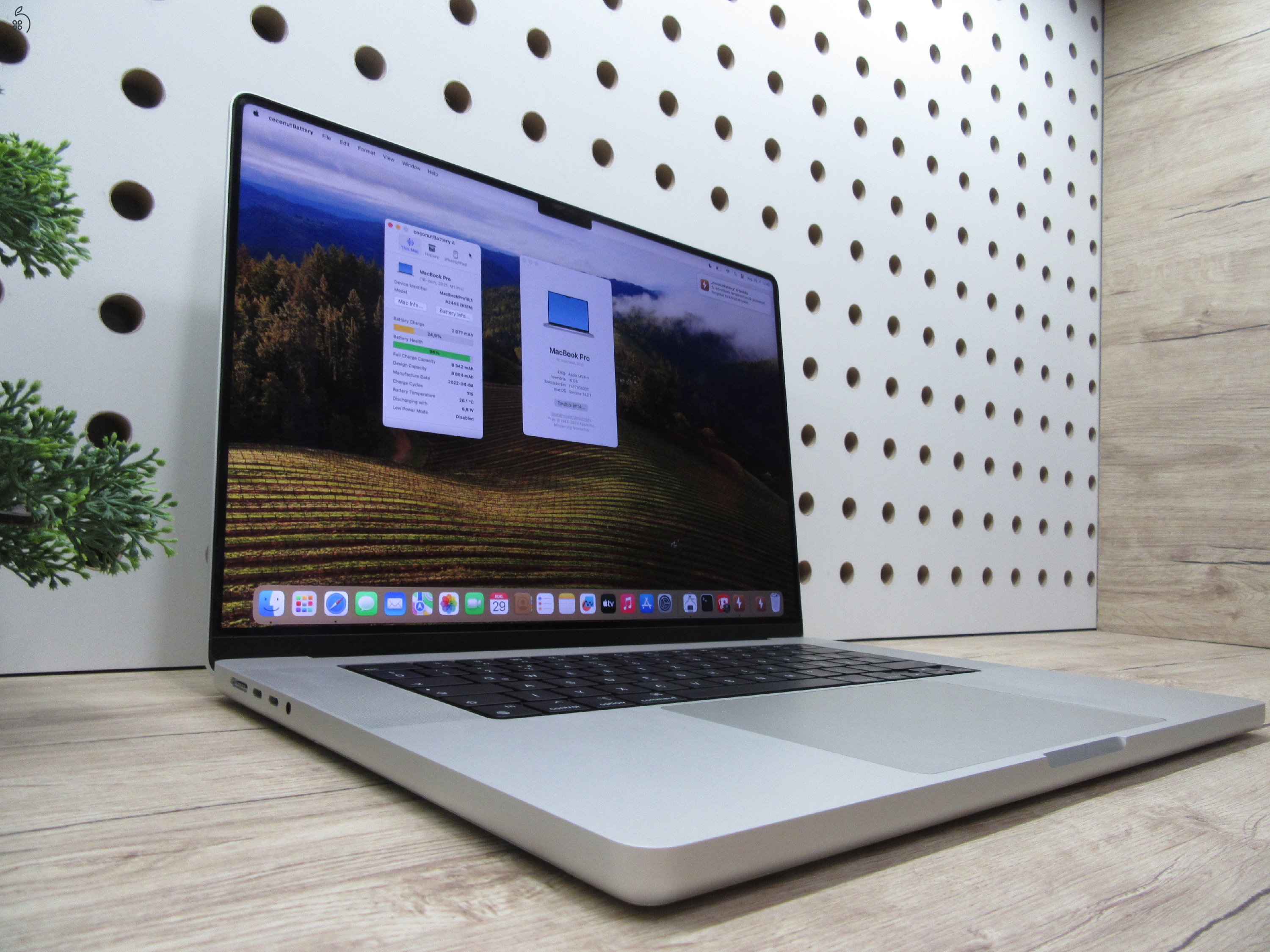 Apple MacBook Pro 16” M1 Pro – Elegáns erőgép, profi kijelzővel – 16 GB RAM / 512 GB SSD – Használt, szép állapot – 3 hónap garanciával