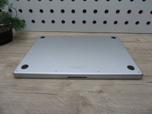 Apple MacBook Pro 16” M1 Pro – Elegáns erőgép, profi kijelzővel – 16 GB RAM / 512 GB SSD – Használt, szép állapot – 3 hónap garanciával