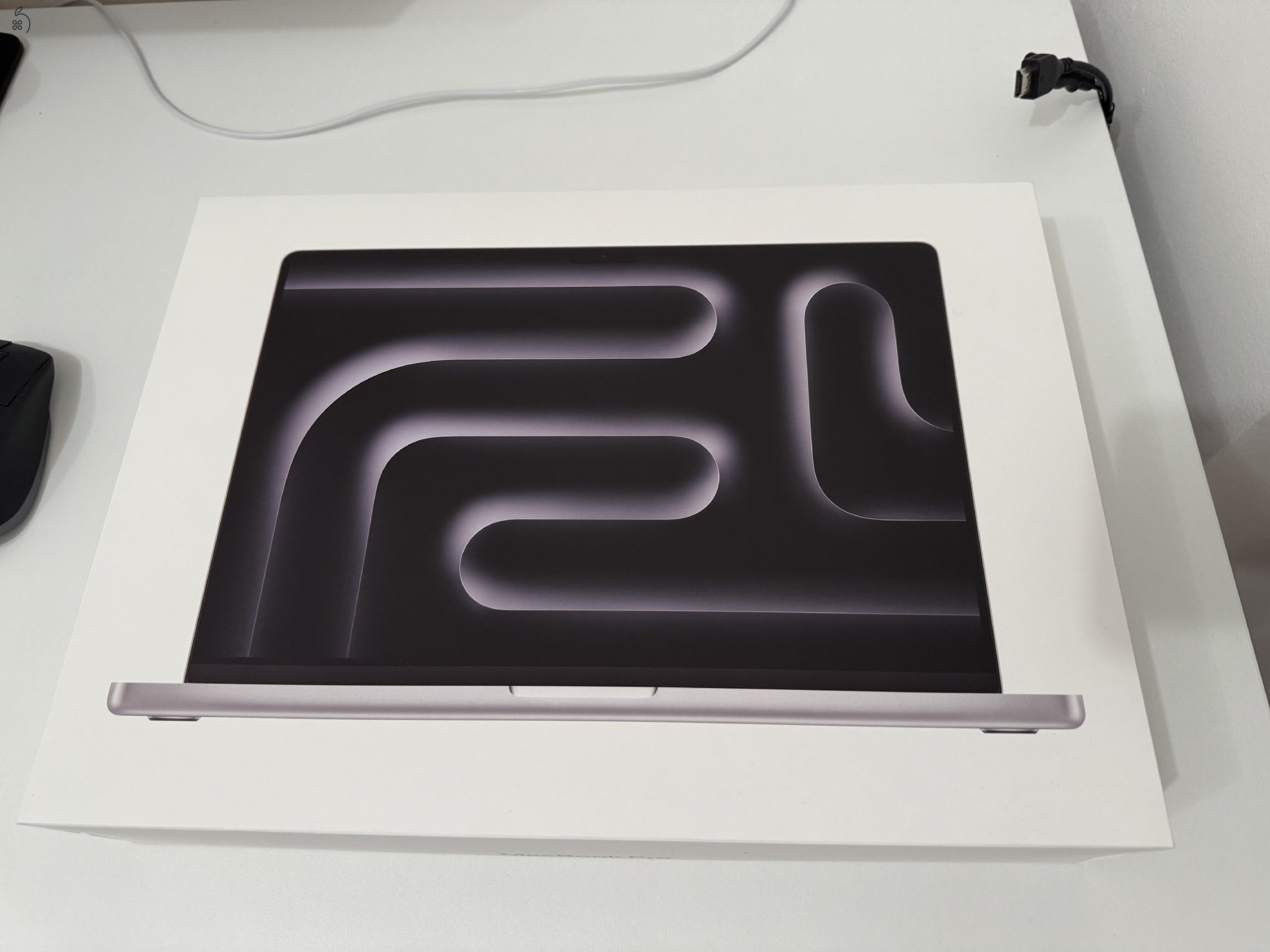 MacBook Pro 16 - M4 Pro / 48GB / 4TB - 2025 - újszerű