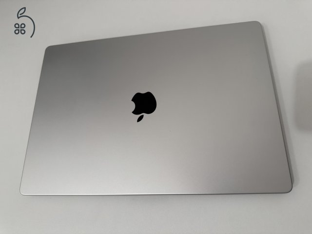 MacBook Pro 16 - M4 Pro / 48GB / 4TB - 2025 - újszerű