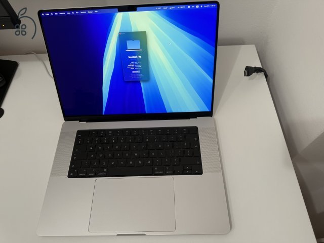 MacBook Pro 16 - M4 Pro / 48GB / 4TB - 2025 - újszerű