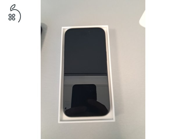 Iphone 15 Black 128 GB dobozos, garanciás, 100% akku