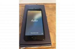Használt Iphone SE 2020 64 GB kártyafüggetlen