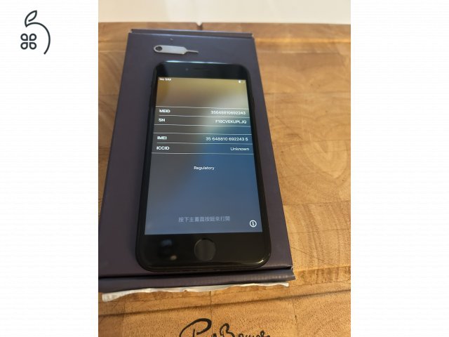 Használt Iphone SE 2020 64 GB kártyafüggetlen