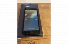 Használt Iphone SE 2020 64 GB kártyafüggetlen