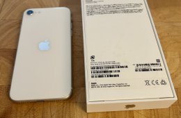 Használt Iphone SE3 64 GB Starlight fehér, tökéletes állapot, független