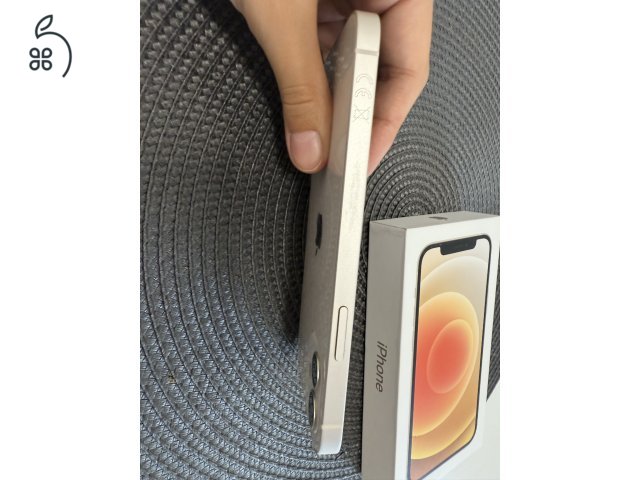 Tökéletes állapotú iPhone 12