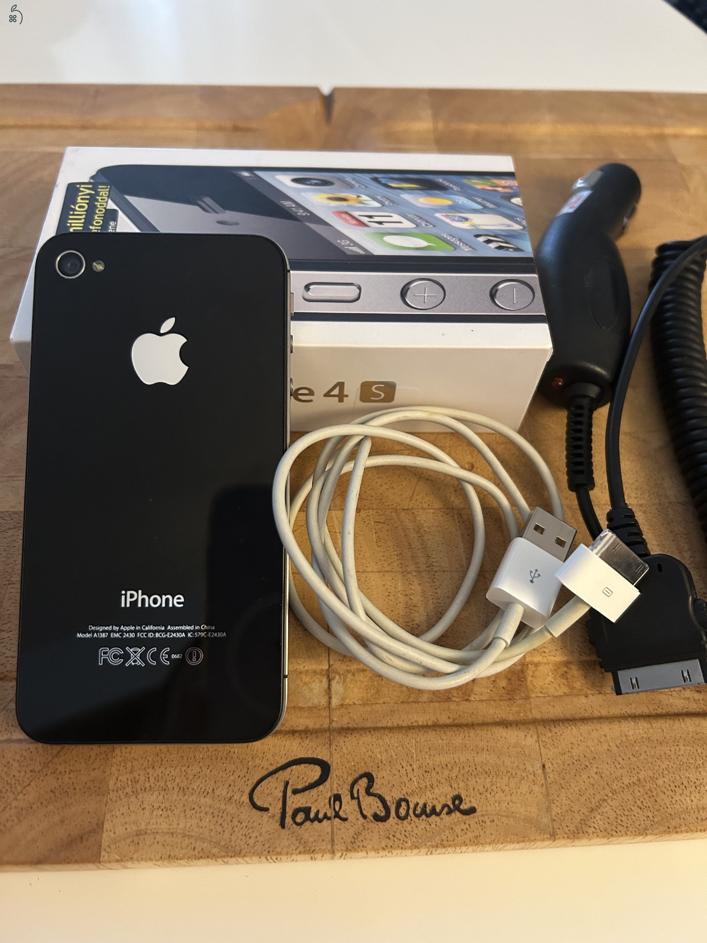 Iphone 4S 16GB ŐSTELEFON, kiváló állapotban, töltővel