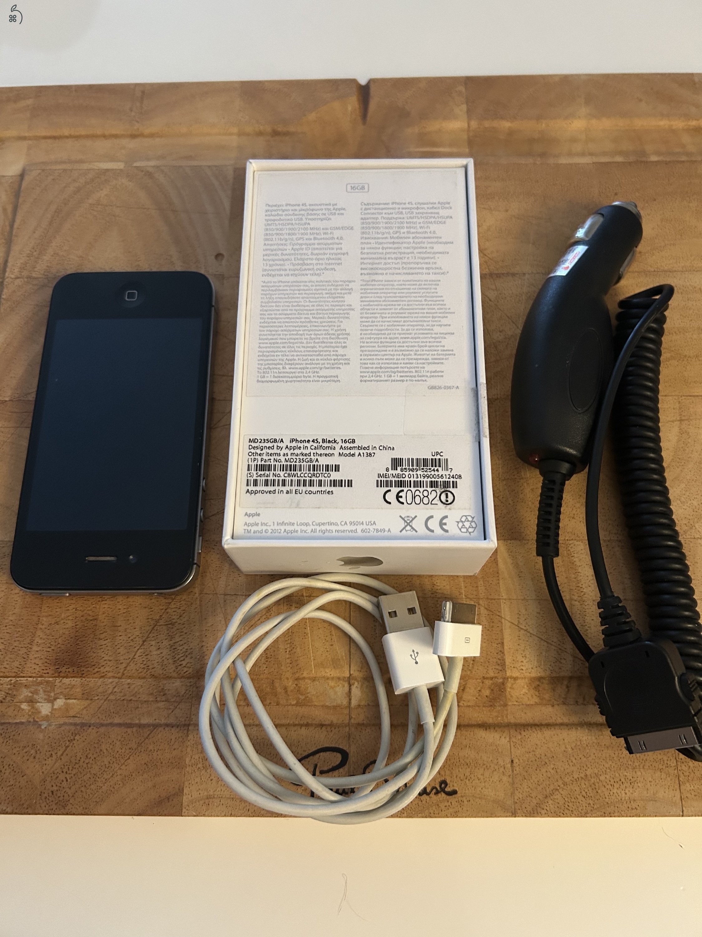Iphone 4S 16GB ŐSTELEFON, kiváló állapotban, töltővel