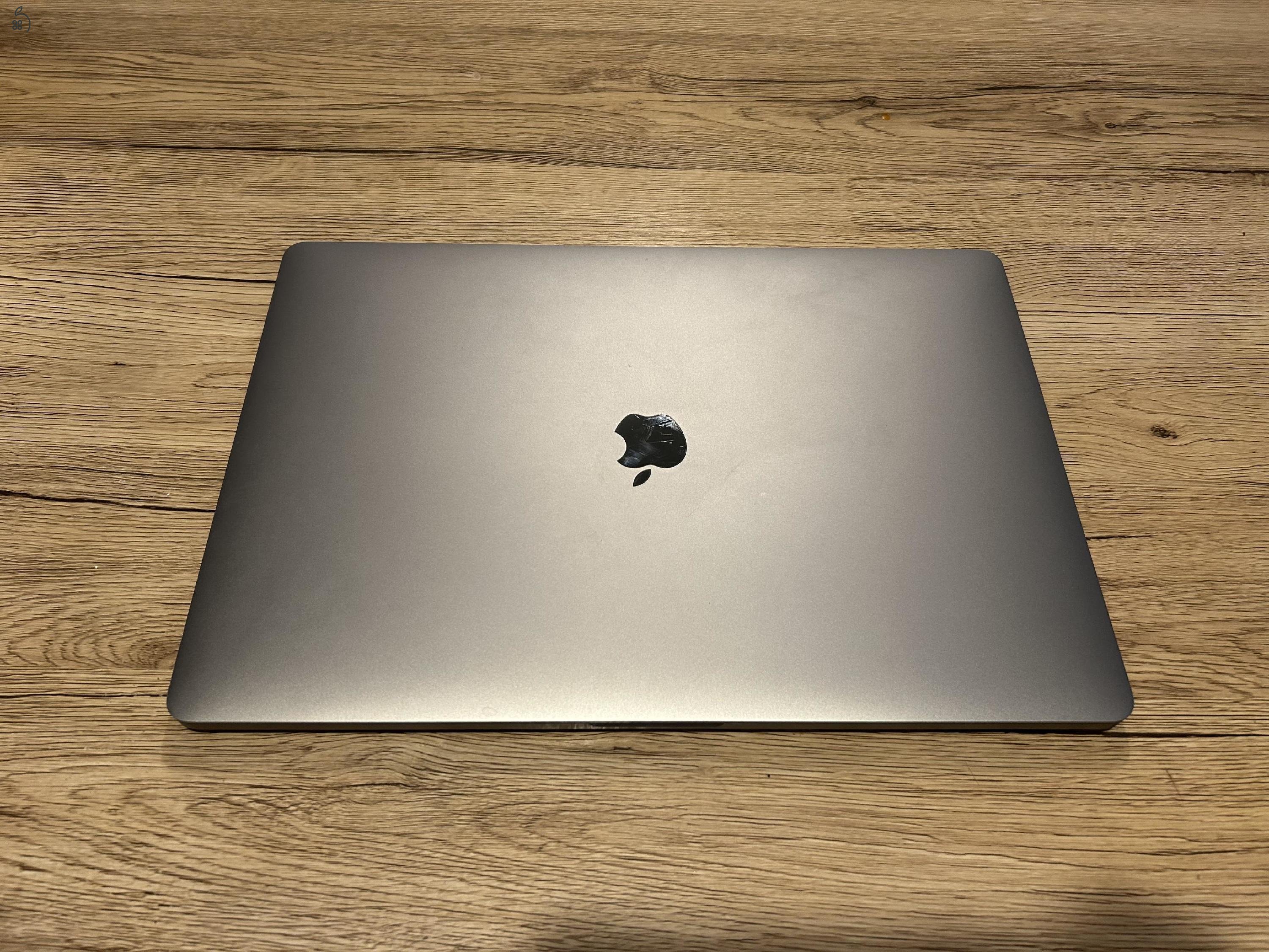 MacBook Pro 16
