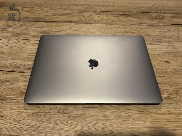 MacBook Pro 16