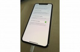 Rendkívül megkímélt iPhone XS 64GB gyári független, cserélt akkuval