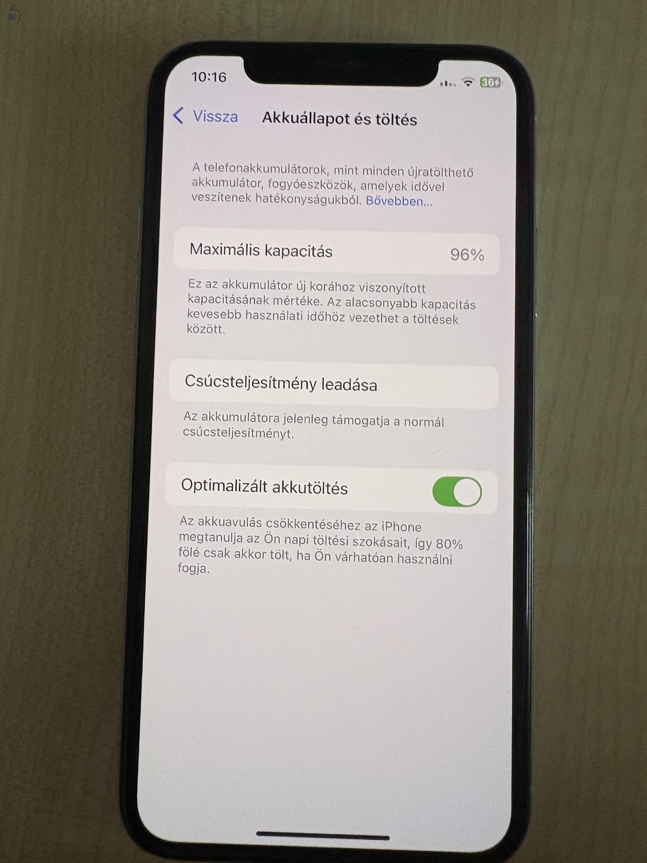 Rendkívül megkímélt iPhone XS 64GB gyári független, cserélt akkuval