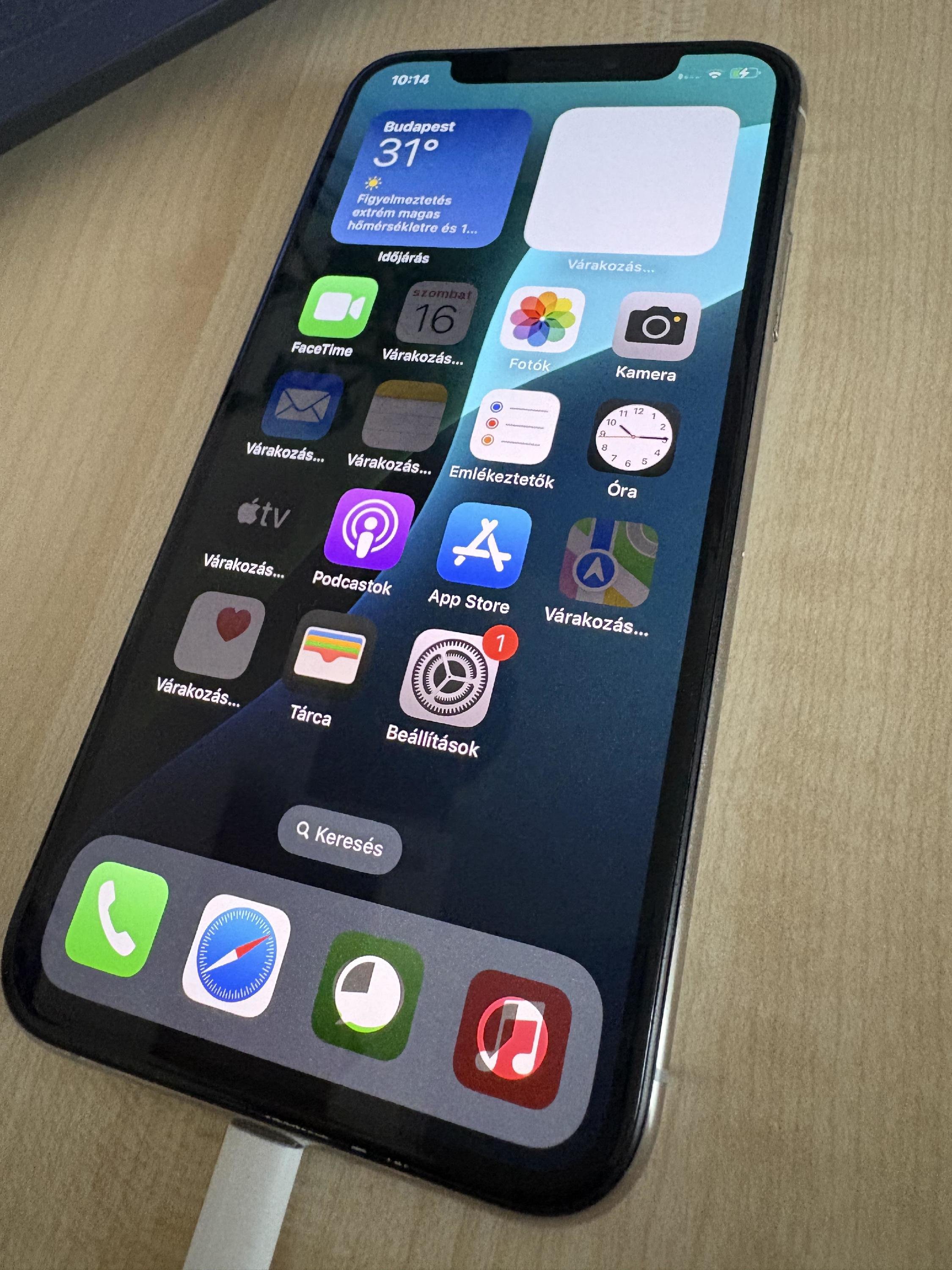 Rendkívül megkímélt iPhone XS 64GB gyári független, cserélt akkuval