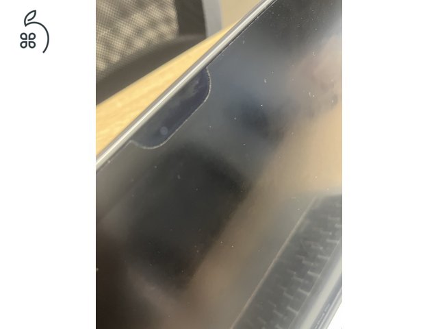 MacBook 13’ M2 Touch Bar - ezüst