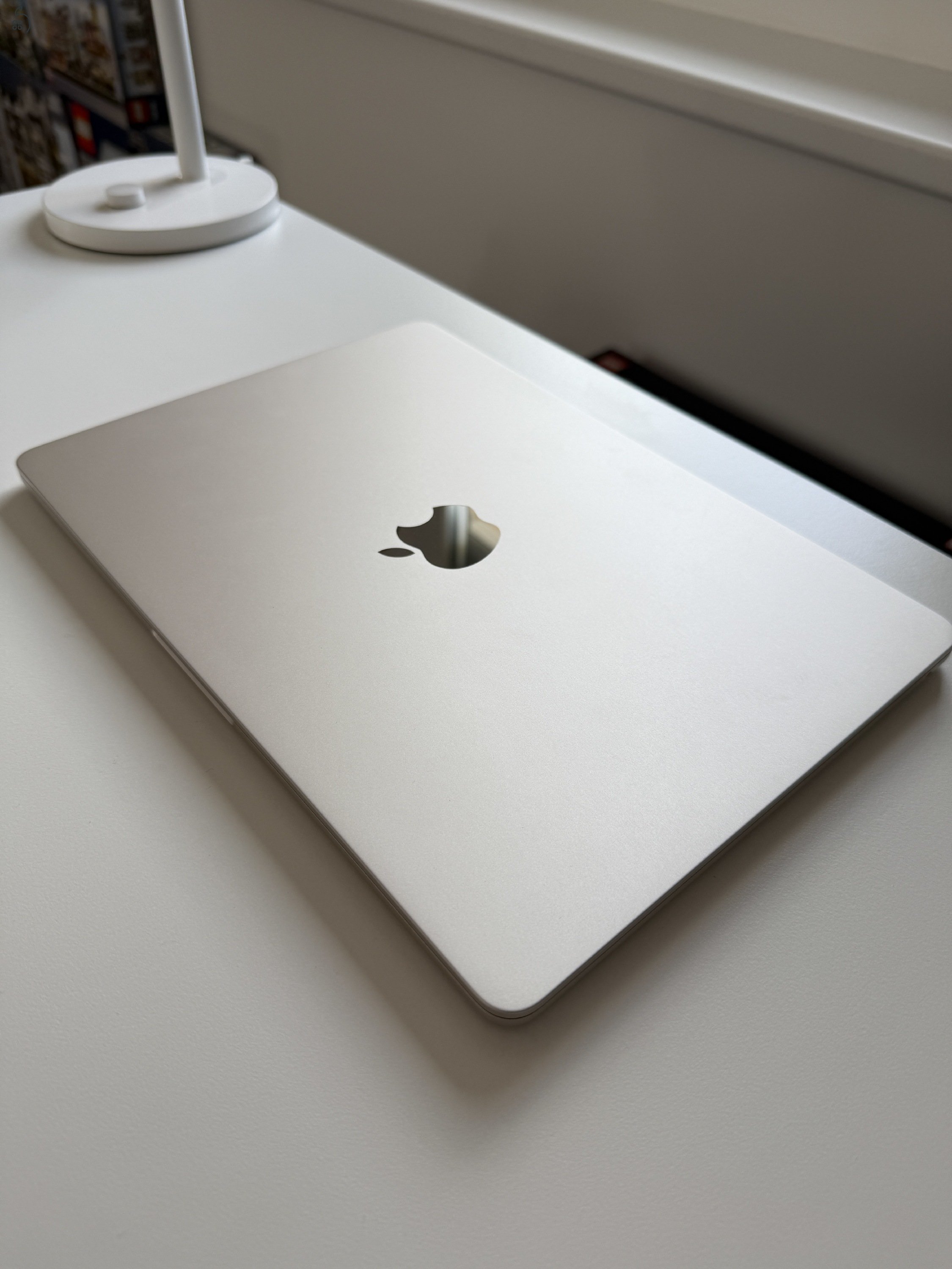 Macbook Air M2 8GB Silver eladó