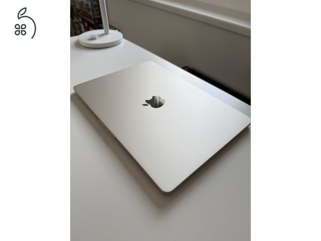 Macbook Air M2 8GB Silver eladó