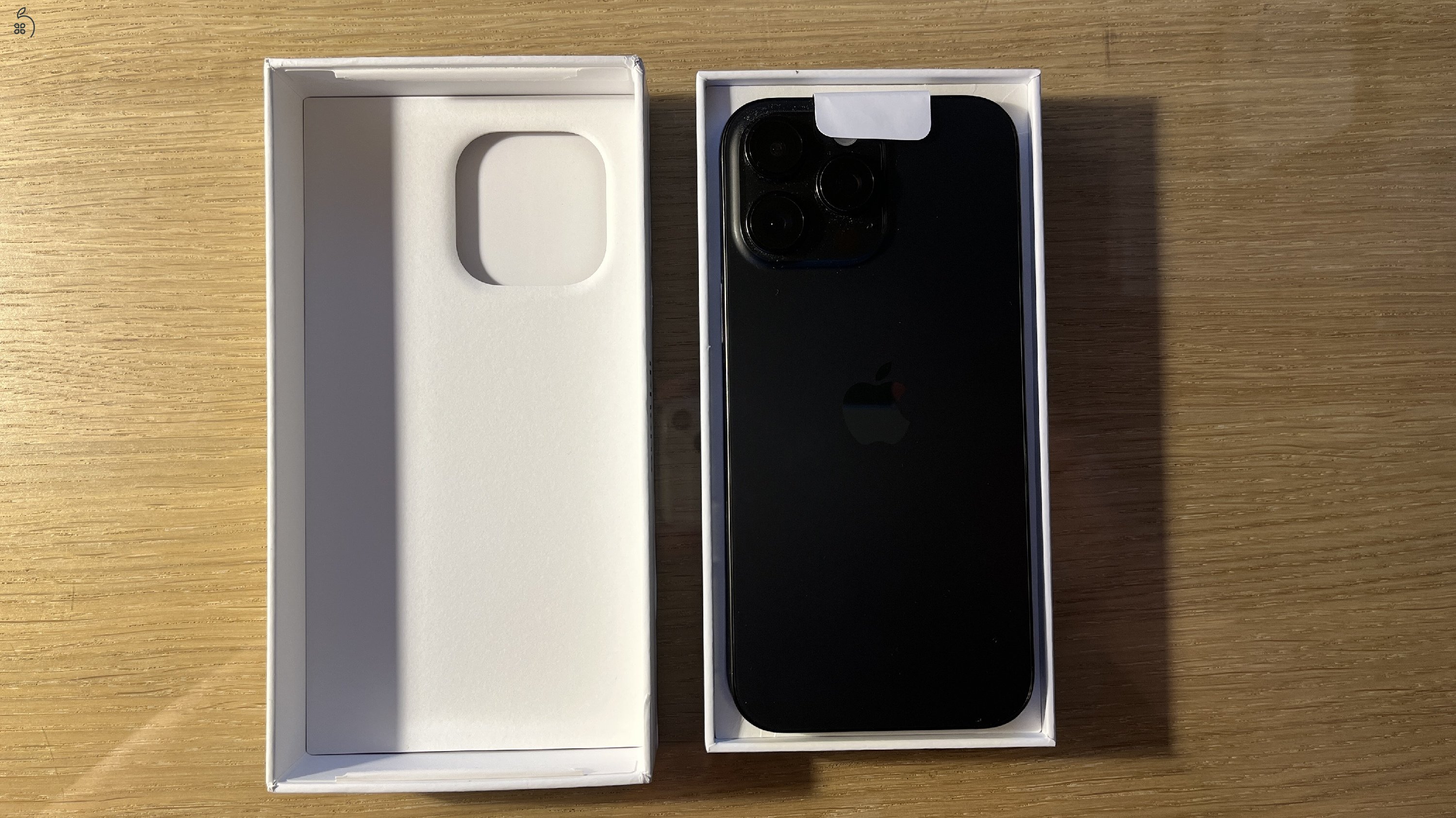  iPhone 16 Pro Max 256GB Kártyafüggetlen - Garancia 2025.12.02.-ig!