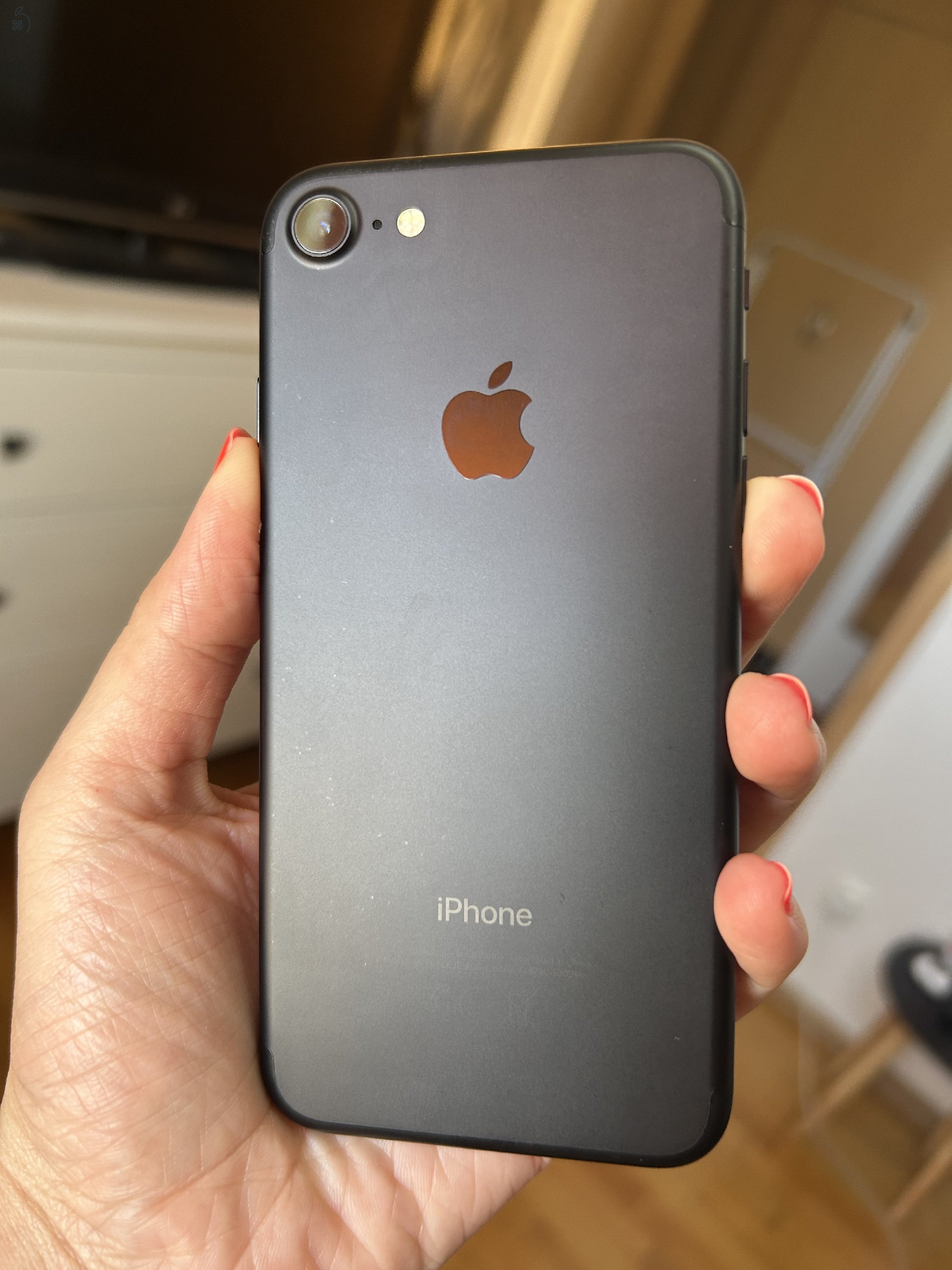 Apple Iphone 7 eladó