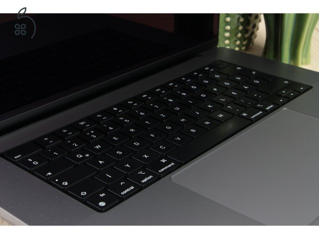 Apple Macbook Pro 16