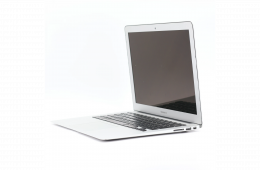 1 év garanciával! Felújított Apple Macbook AIR i5 2015 128 GB Silver