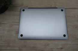 Apple MacBook Pro 13” Touch Bar – Kompakt erő, prémium dizájn – 16 GB RAM / 500 GB SSD – Használt, karcmentes – 3 hónap garanciával
