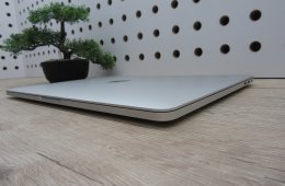 Apple MacBook Pro 13” Touch Bar – Kompakt erő, prémium dizájn – 16 GB RAM / 500 GB SSD – Használt, karcmentes – 3 hónap garanciával