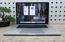 Apple MacBook Pro 16” Touch Bar – Nagykijelzős teljesítmény, stílusos kivitel – 16 GB RAM / 500 GB SSD – Használt, szép állapot – 3 hónap garanciával